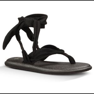 Sanuk Gladiator Women’s Tie-Up Sandals